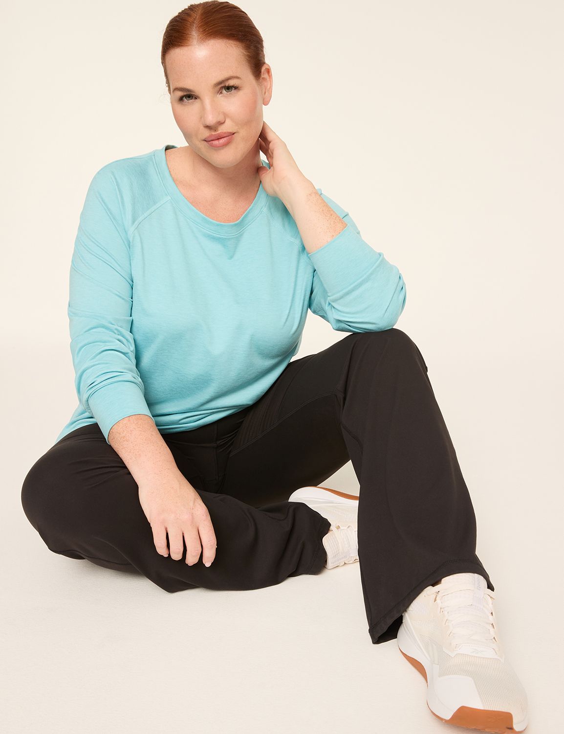 LIVI Long Sleeve Crew Neckline Recy Product Image 3
