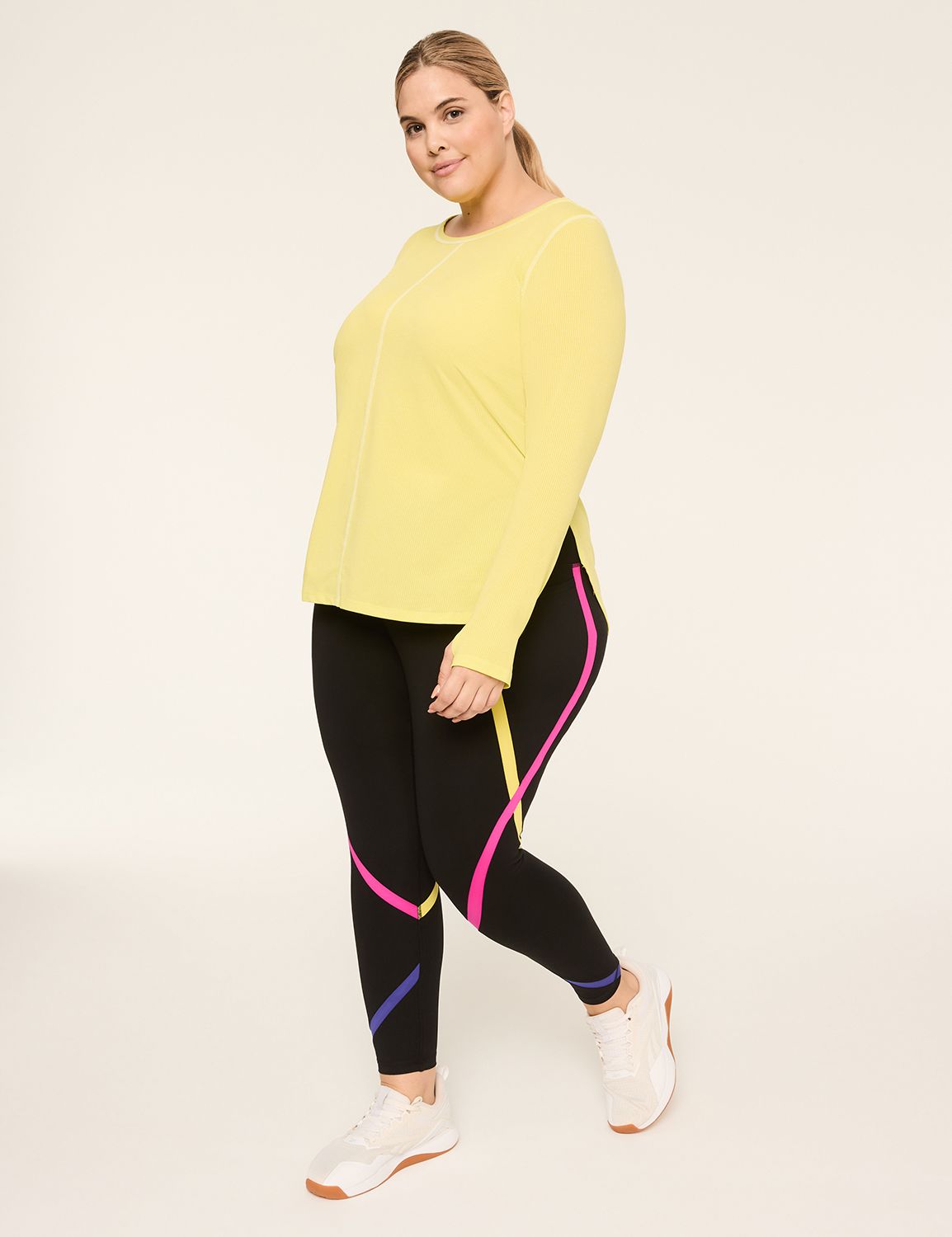LIVI Long Sleeve Crew Neckline Colo Product Image 3
