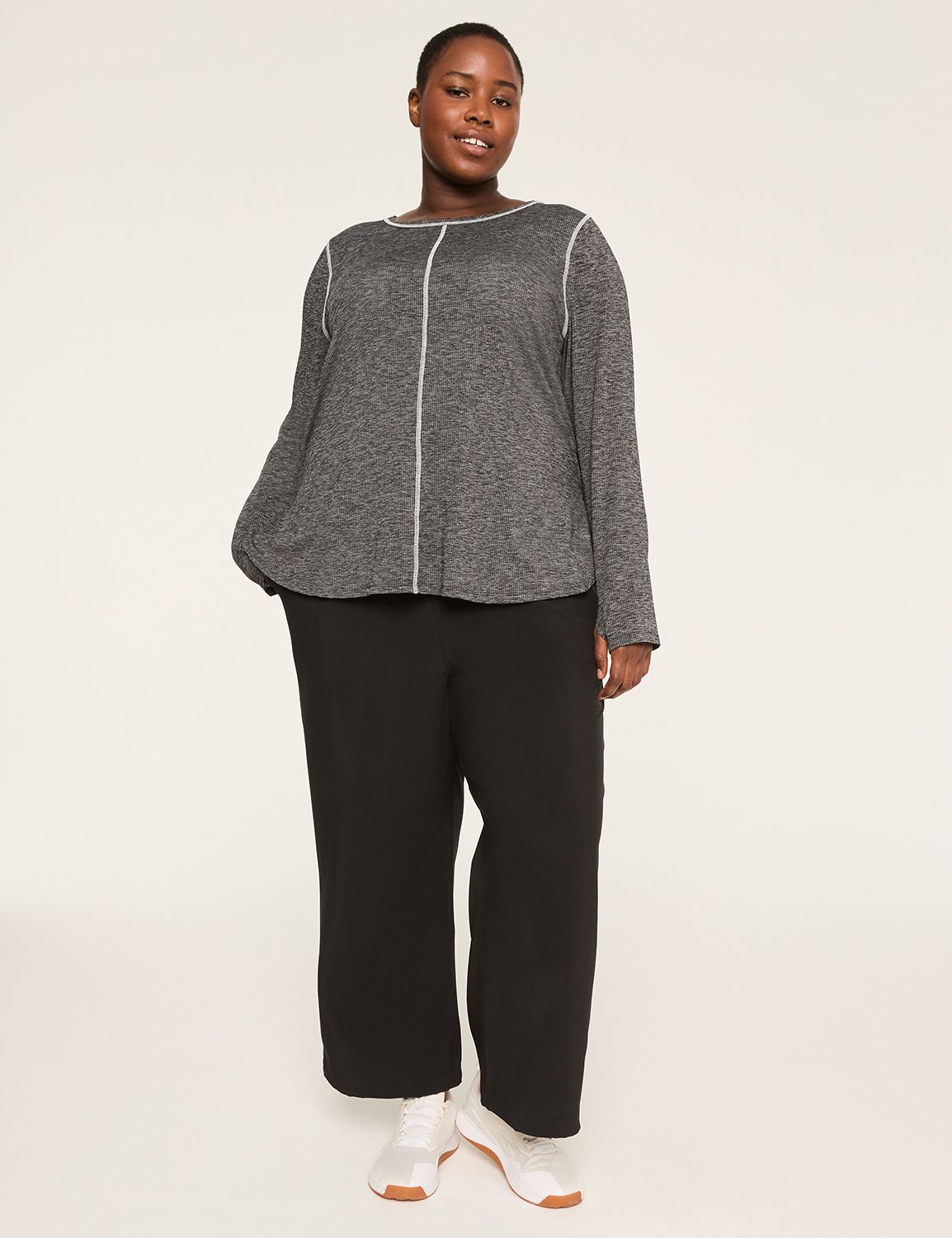 LIVI Long Sleeve Crew Neckline Colo Product Image 3