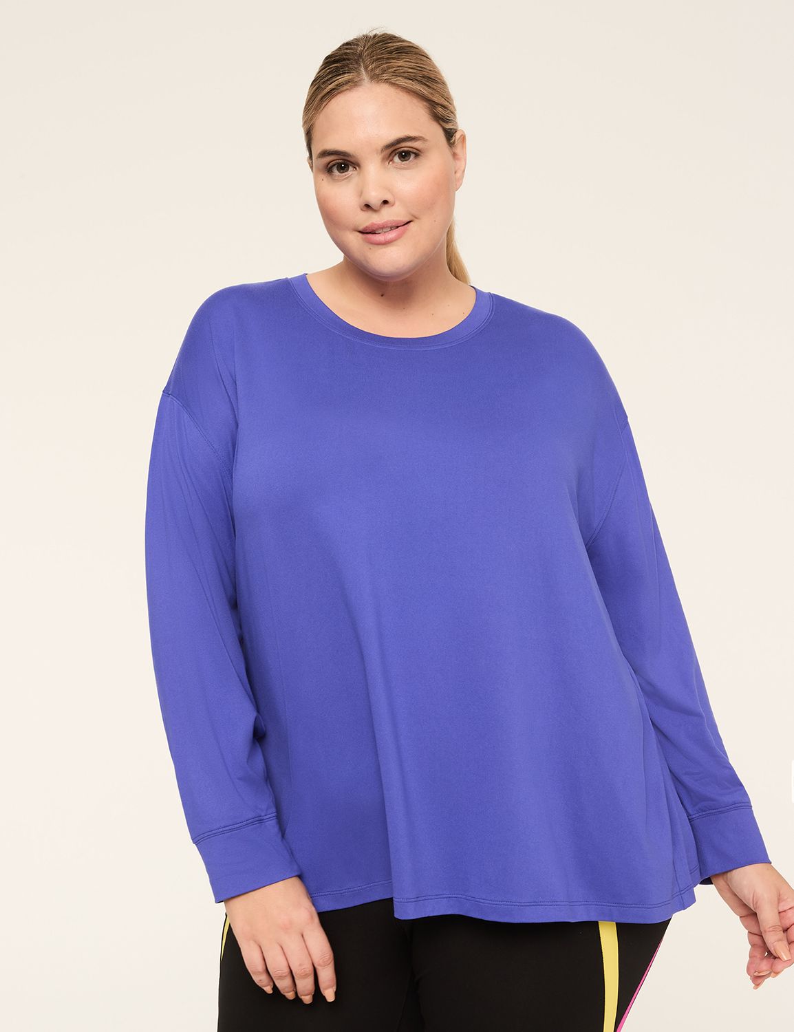 LIVI Soft Twist-Back Top