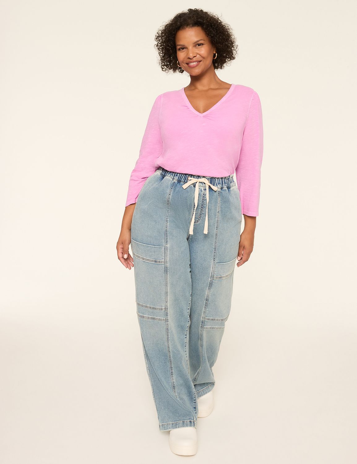 3/4 Sleeve Ruched V-Neck Top w/ Was Product Image 3