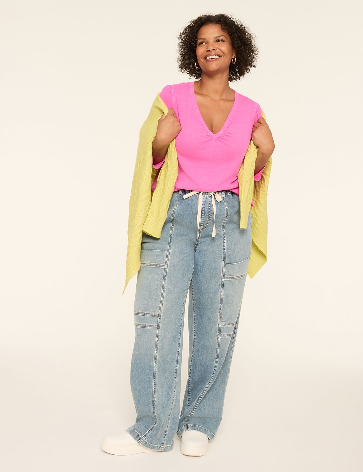 3/4 Sleeve Ruched V-Neck Top w/ Was Product Image 3