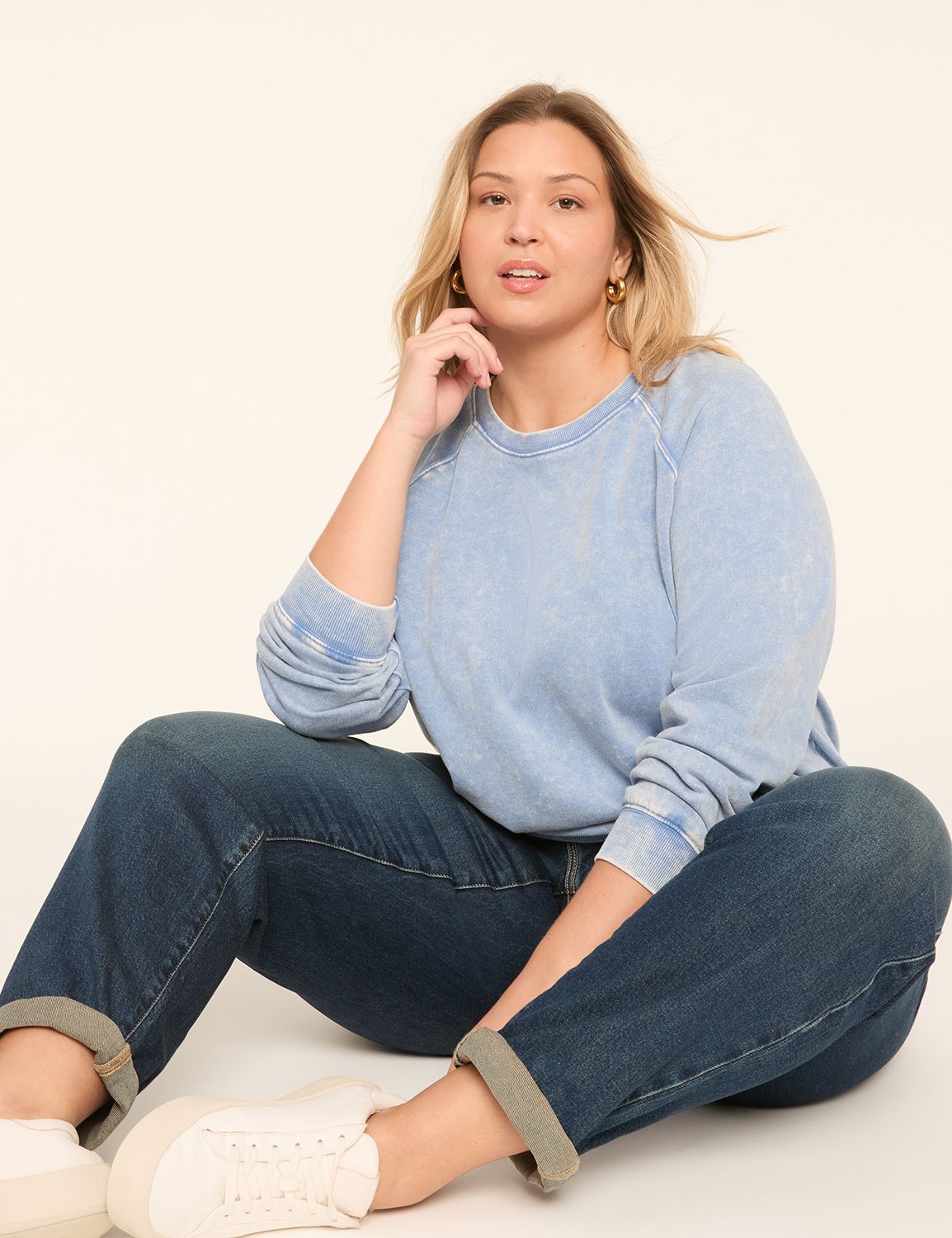 Long Raglan Sleeve Crew Neck Crinkl Product Image 3