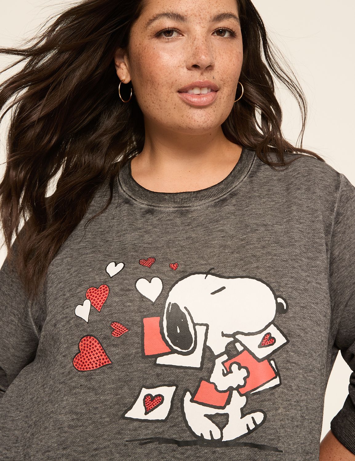 Long Sleeve Crew Neck Sweatshirt wi Product Image 4