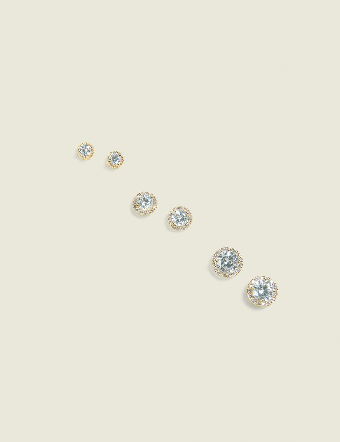 Goldtone Graduated Stud Pack