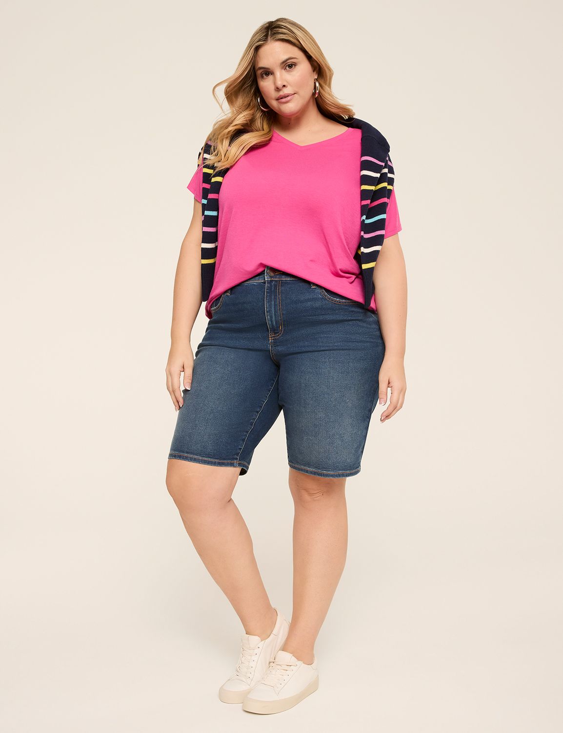 CURVY MID RISE SIGNATURE FIT 10"  B Product Image 3