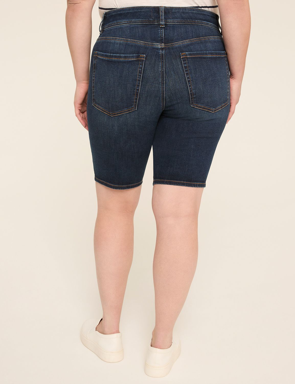 Tighter Tummy Fitted 10" Bermuda Short