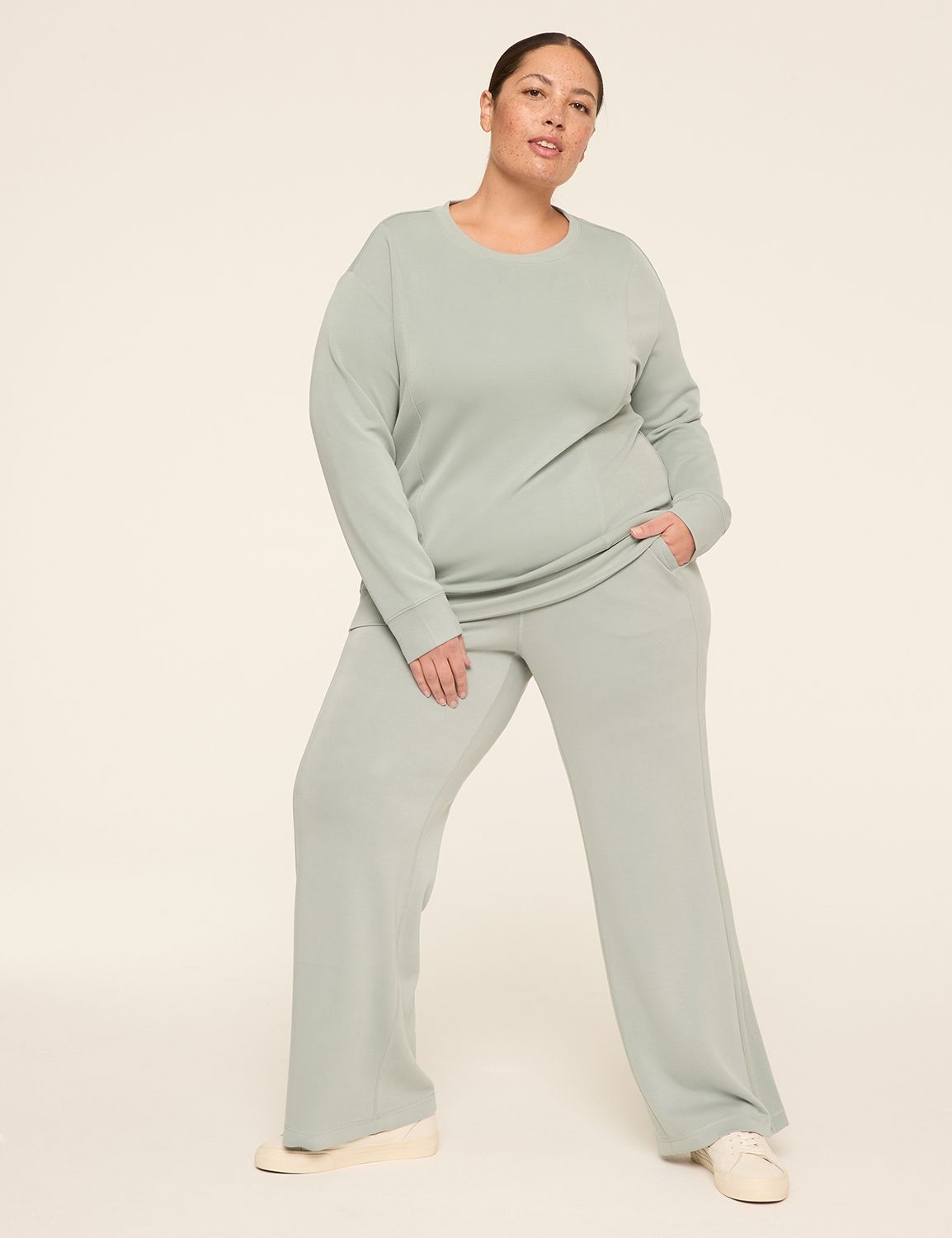 LIVI Mid Rise Sandwash Journey Full Product Image 3