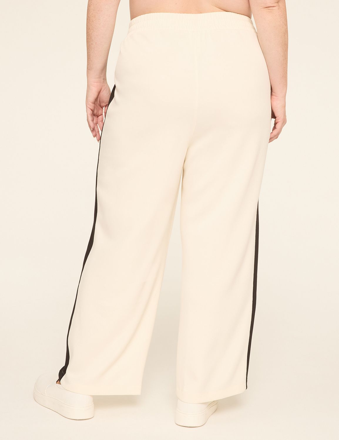 LIVI Knit Pull-on Relaxed Straight Pant