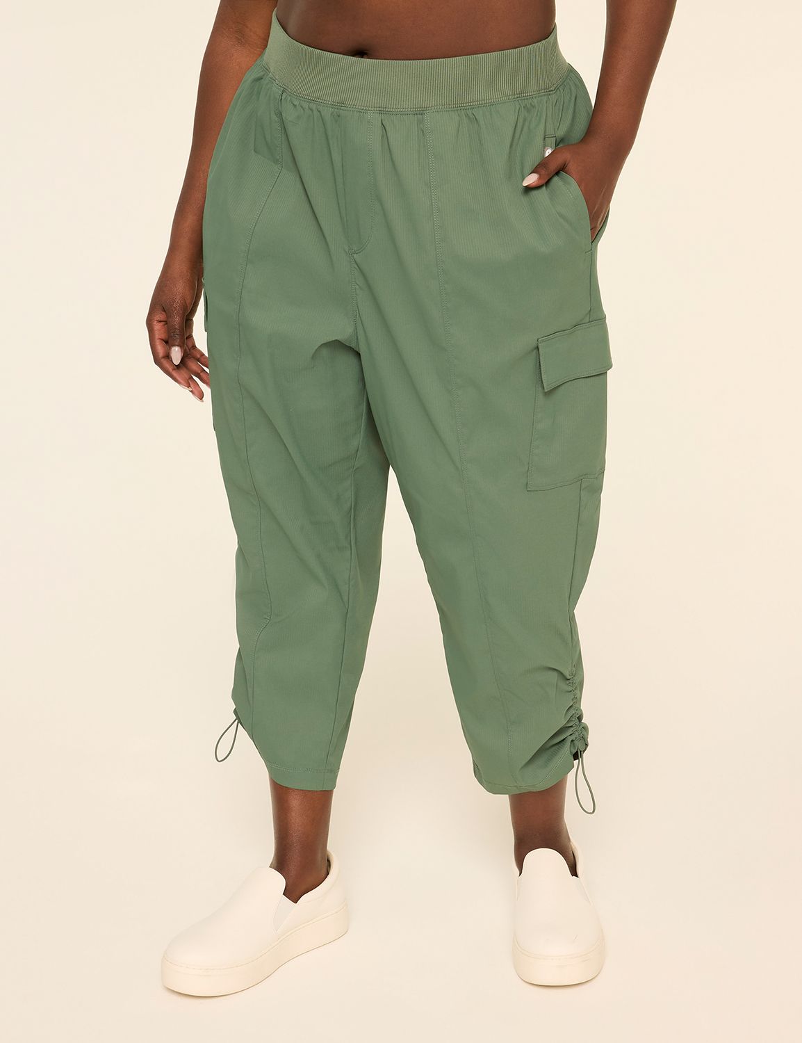 LIVI Stretch Woven Crop Pant