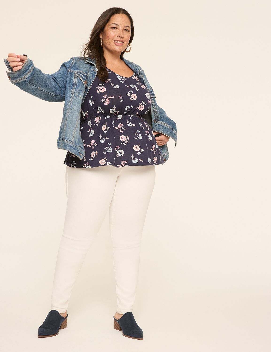 3/4 Sleeve V Neck Cinched Waist Top Product Image 3