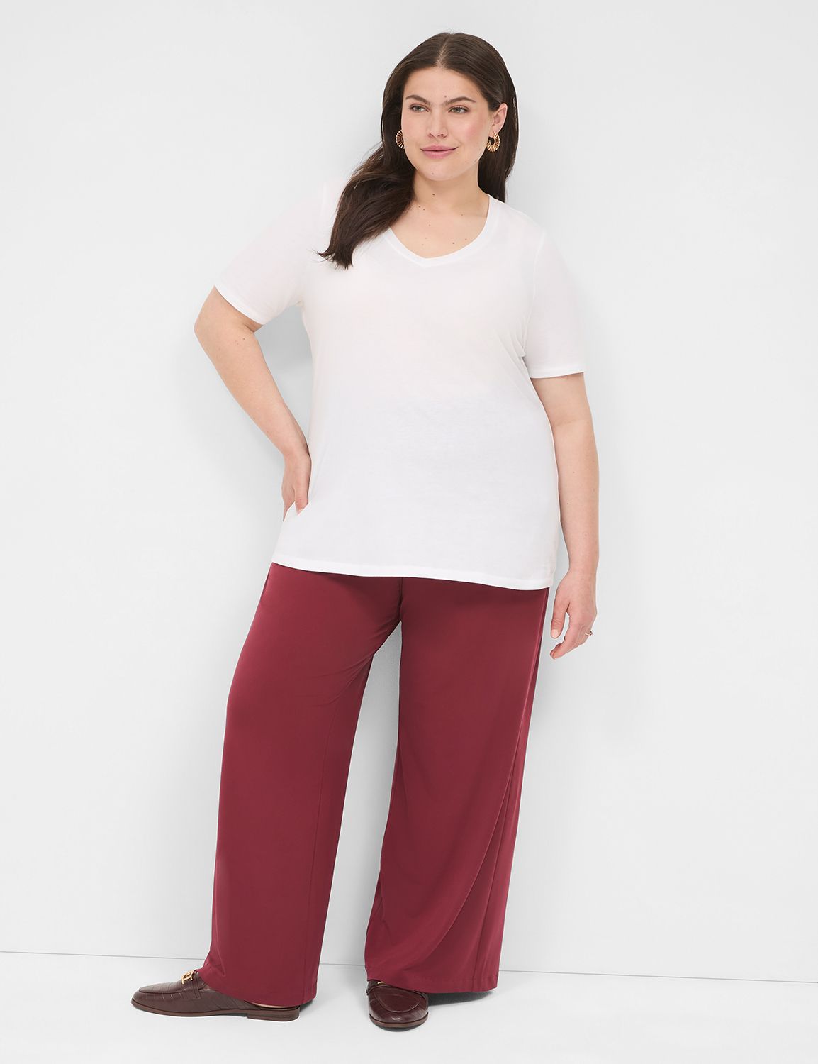 Classic Perfect Sleeve Vneck Tee YR Product Image 3