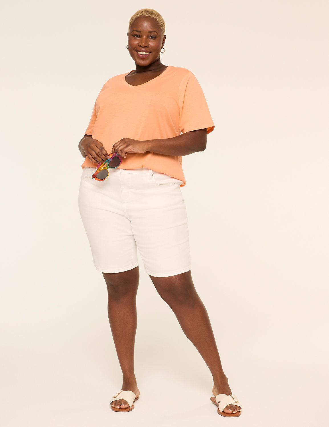 NEW Perfect Sleeve V Neck Tee - Sol Product Image 3