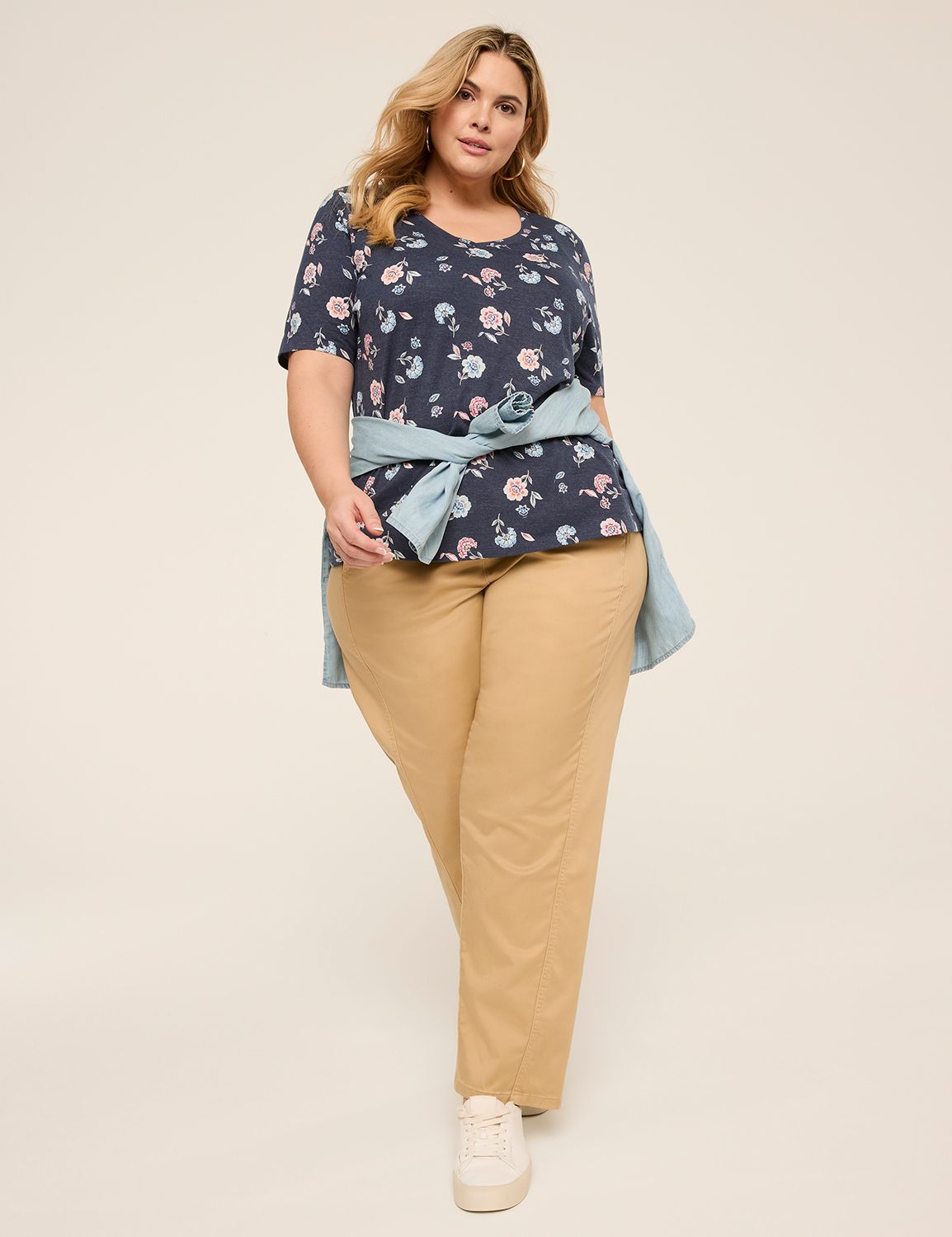 NEW Perfect Sleeve V Neck Tee - Sol Product Image 3
