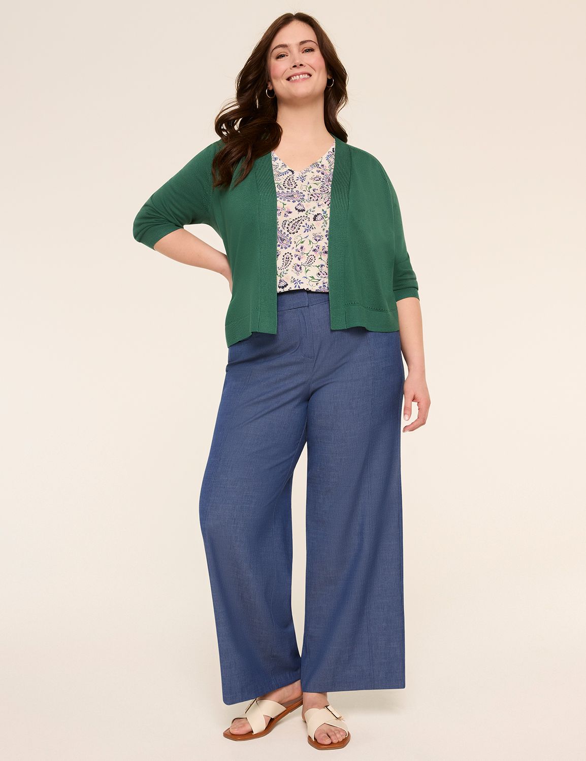 NEW Perfect Sleeve V Neck Tee - Sol Product Image 3