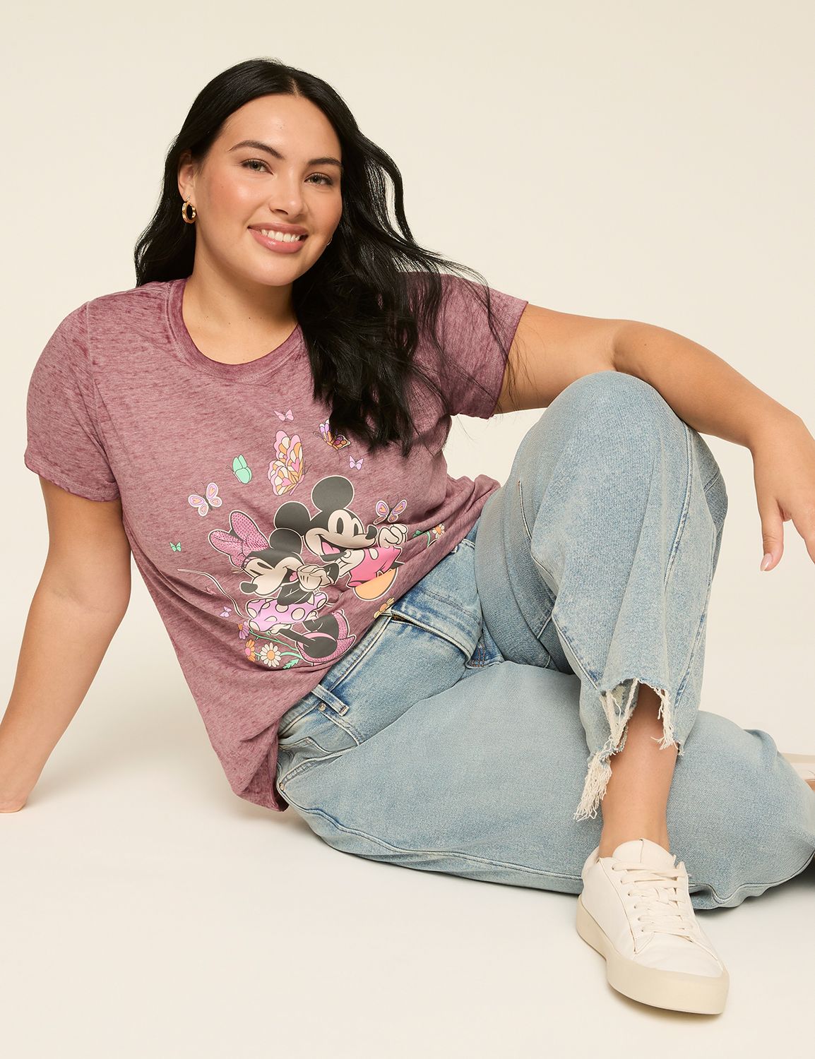Classic Short Sleeve Crew Neck Tee Product Image 3