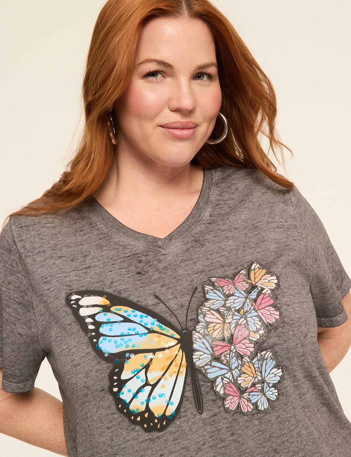 Classic Short Sleeve V-Neck Neck Te Product Image 4