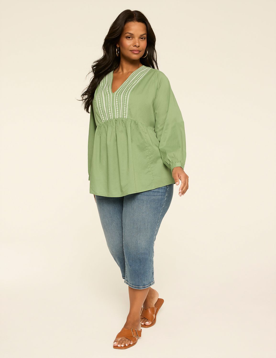 Classic LS V-Neck Popover Top 11494 Product Image 3