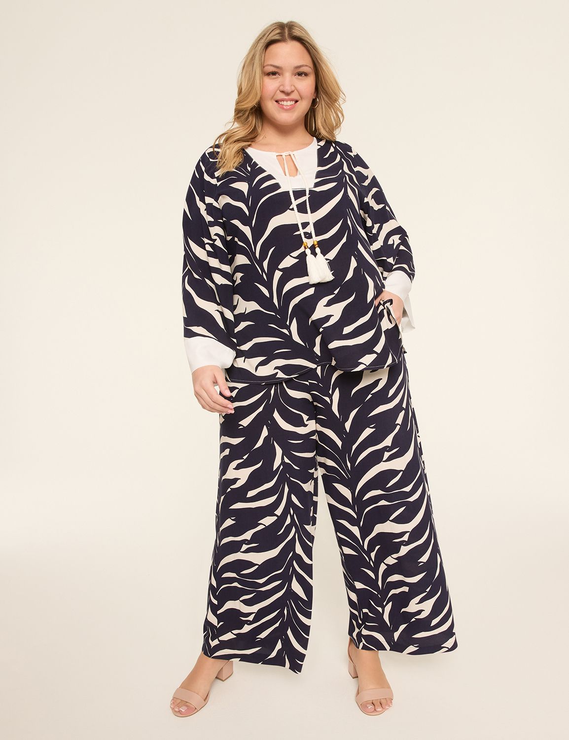 PRINTED WIDELEG VACATION PANTS - 11 Product Image 3
