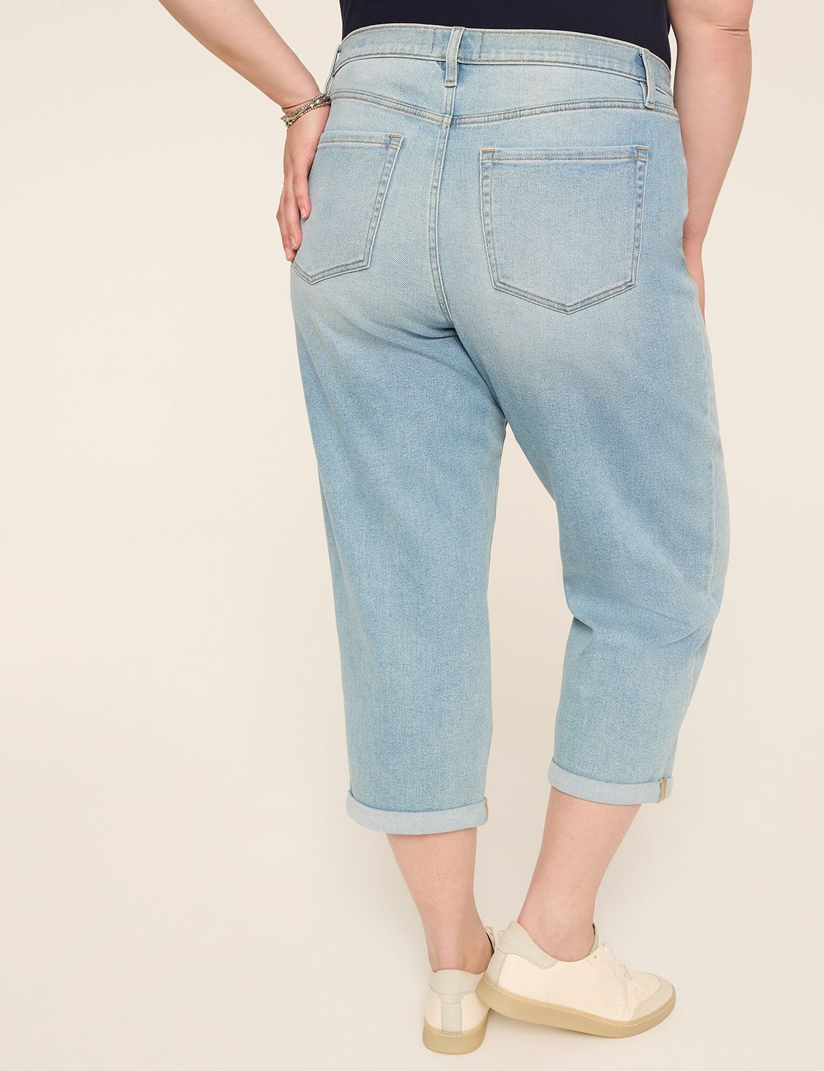 Mid-Rise Boyfriend Capri