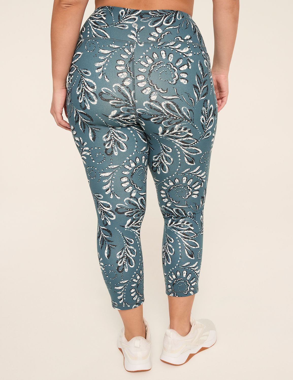 LIVI Soft 21" Capri Legging