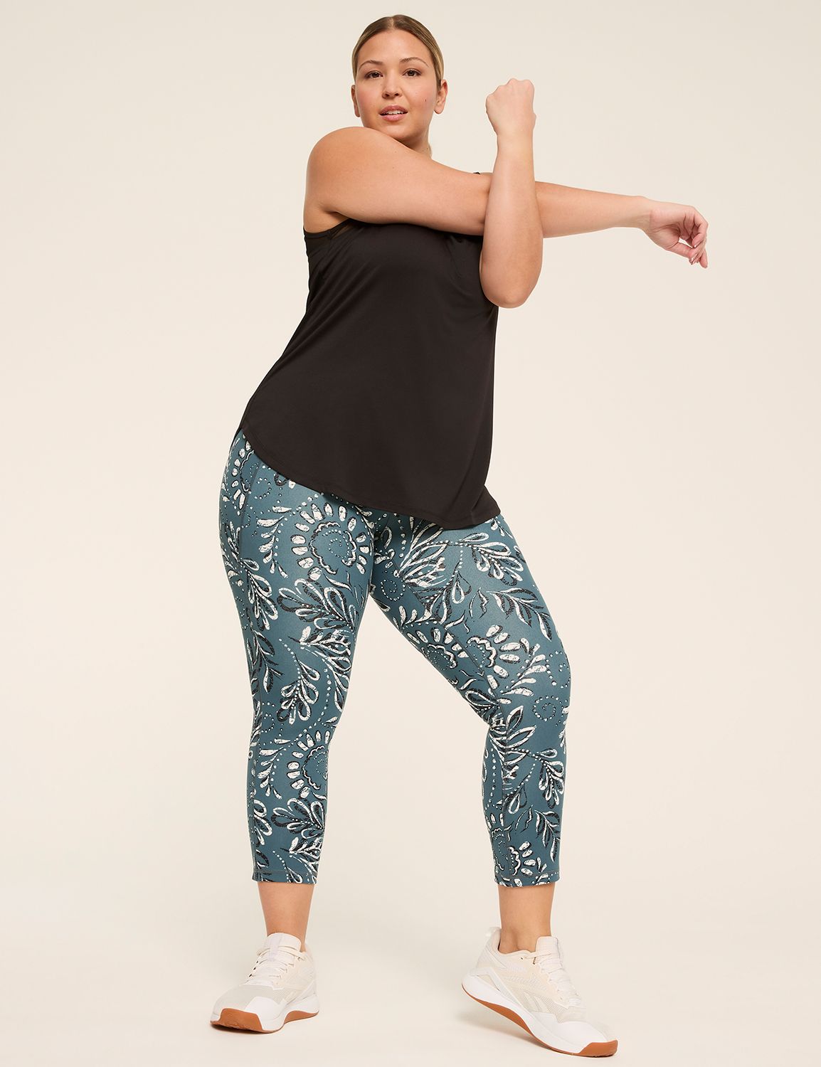 LIVI High Rise Livi Soft Capri Legg Product Image 3