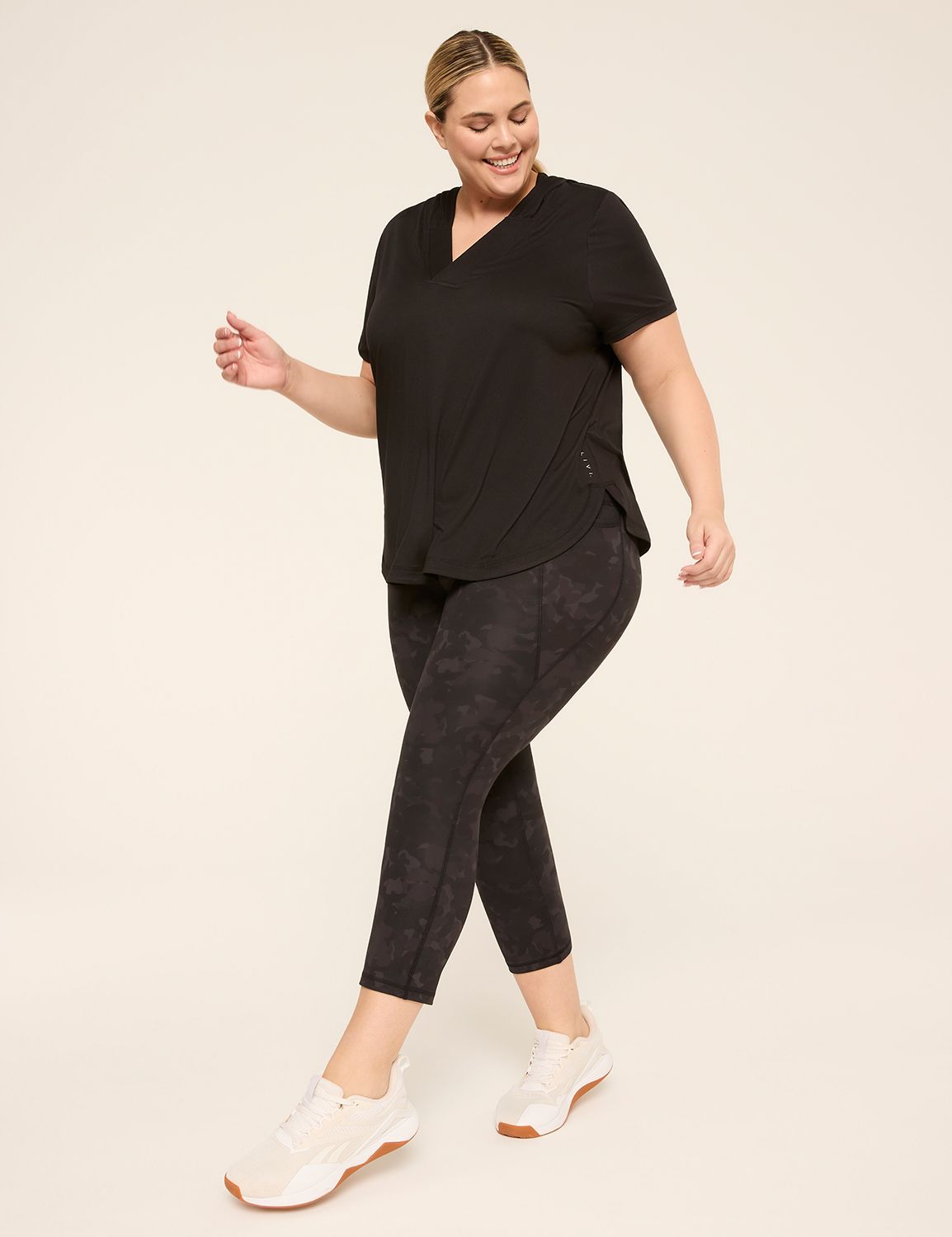 LIVI High Rise Livi Soft Capri Legg Product Image 3