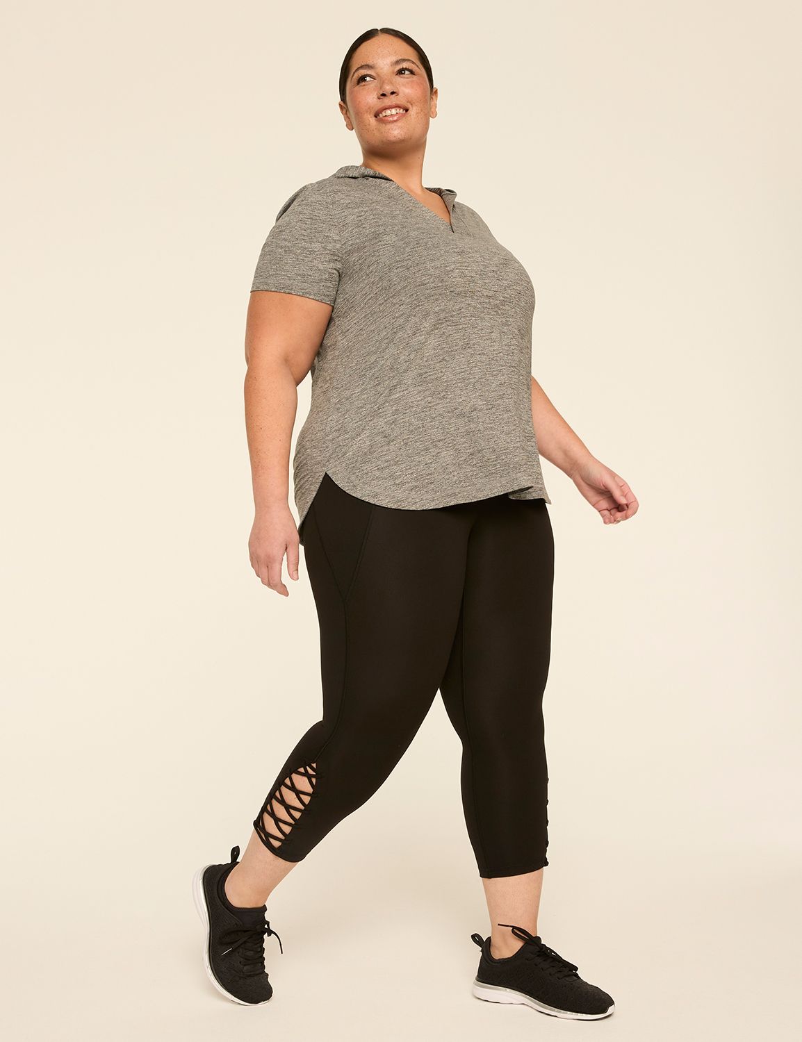 LIVI High Rise Livi Soft Capri Legg Product Image 3