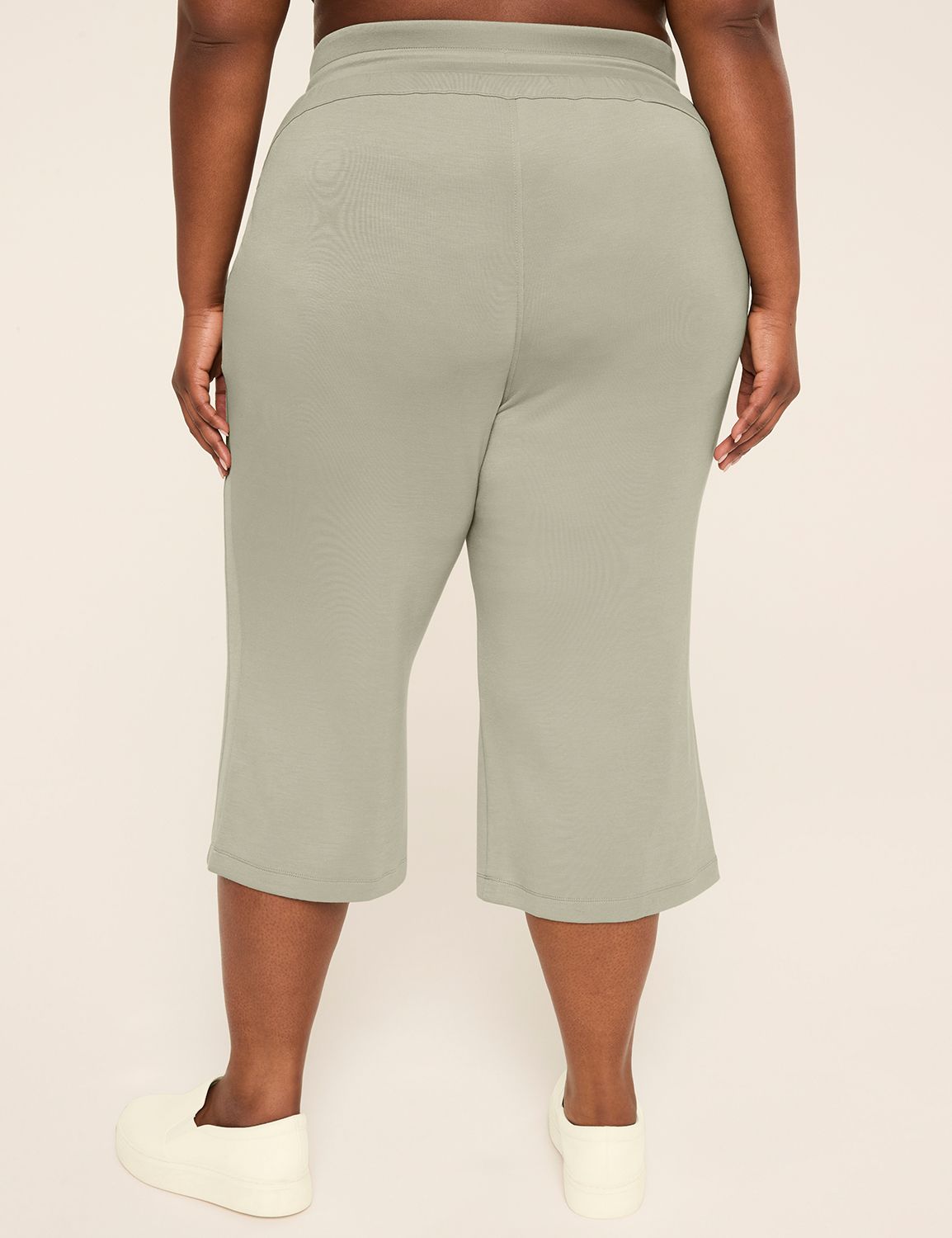 LIVI Journey Relaxed Straight Crop Pant