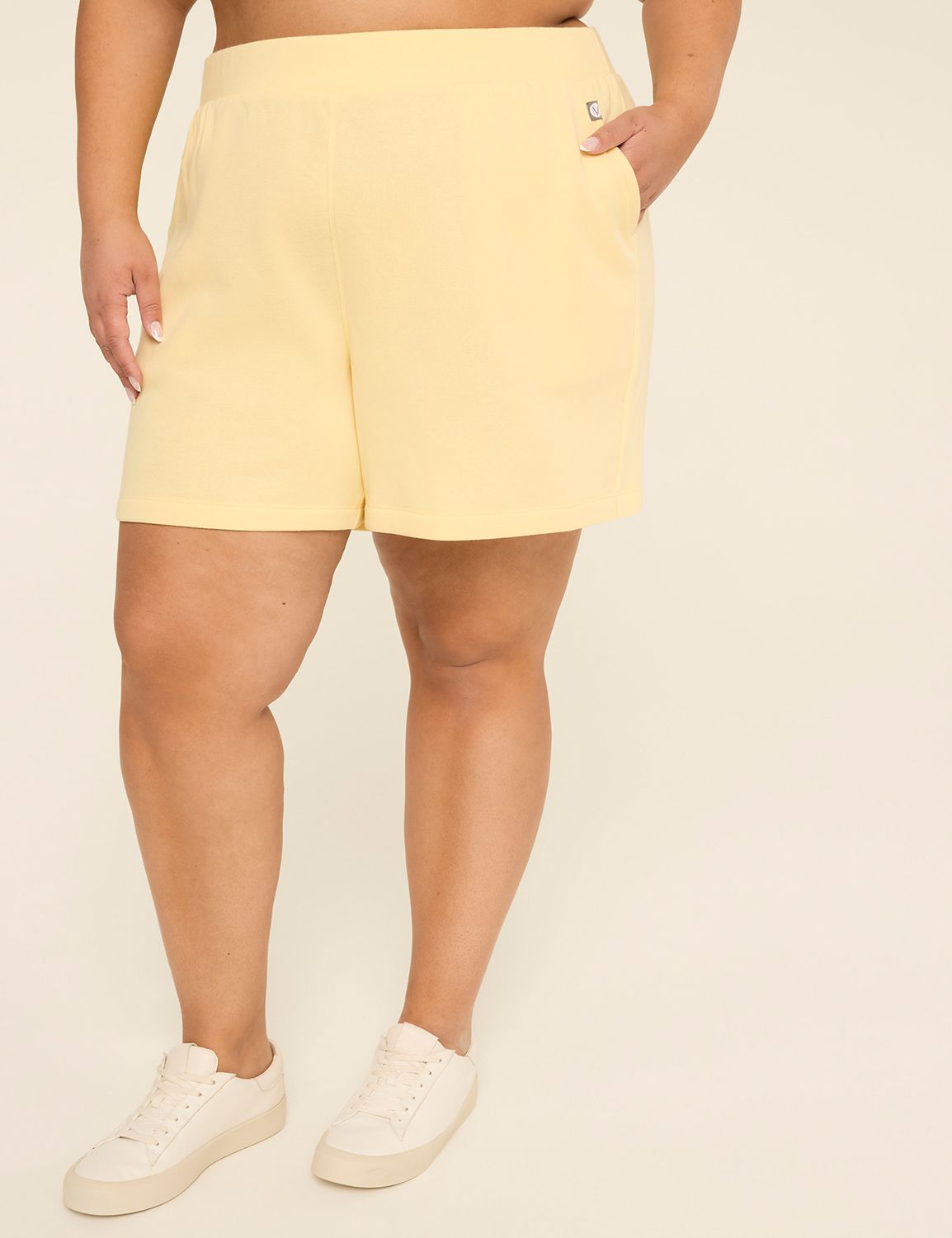 LIVI Knit Short
