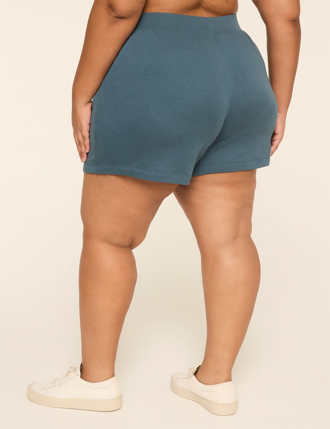 LIVI Knit Short