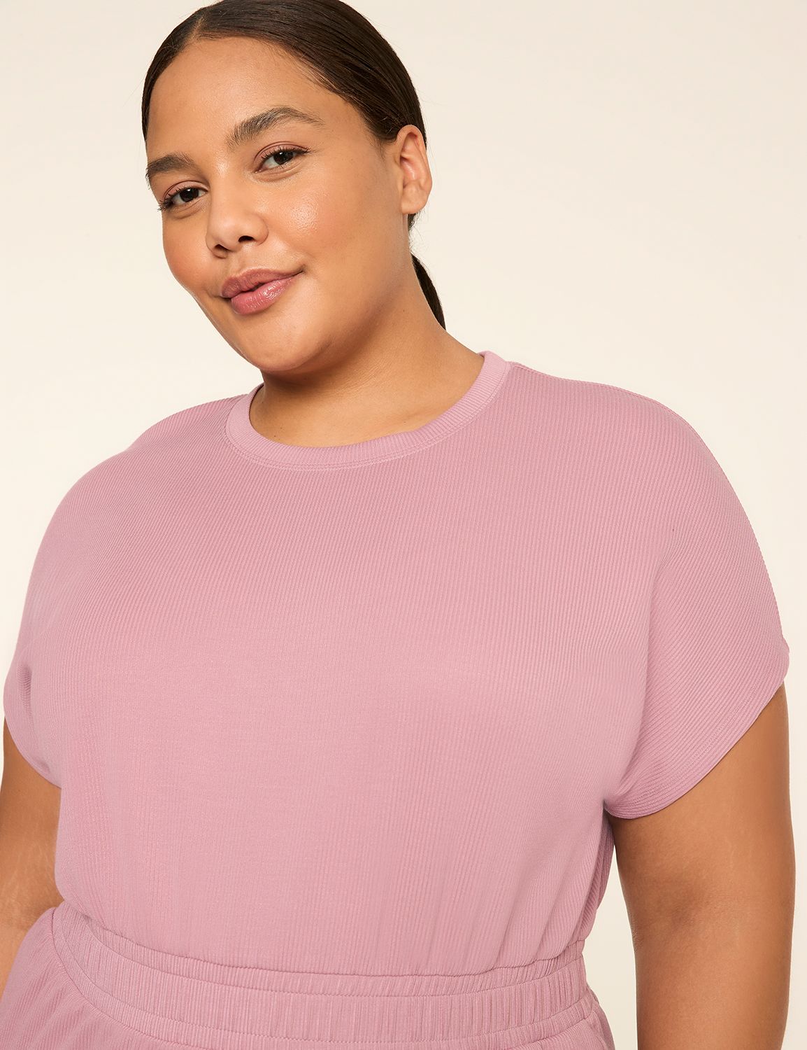 LIVI Short Sleeve Crew Neckline. Jo Product Image 3