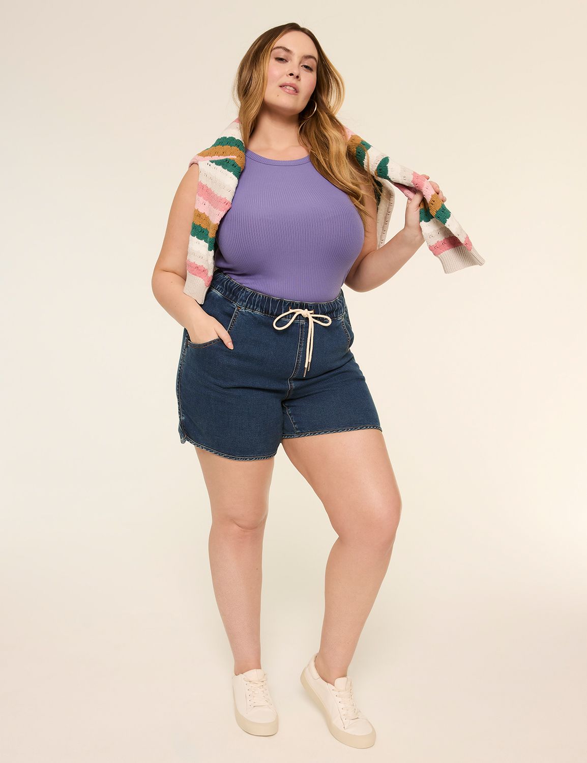 MID RISE CLOUD KNIT DENIM SHORT W D Product Image 3