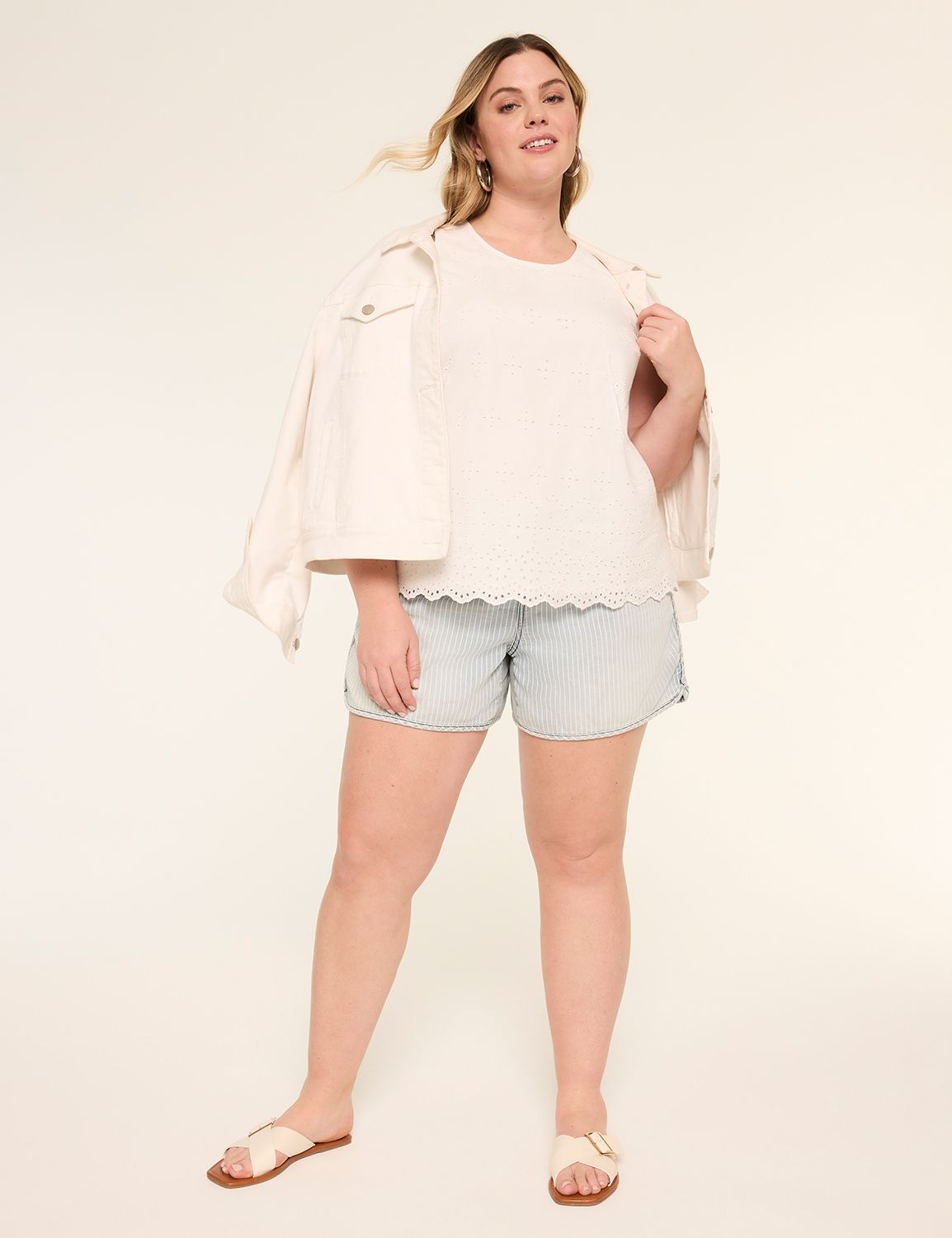 MID RISE CLOUD KNIT DENIM SHORT W D Product Image 3