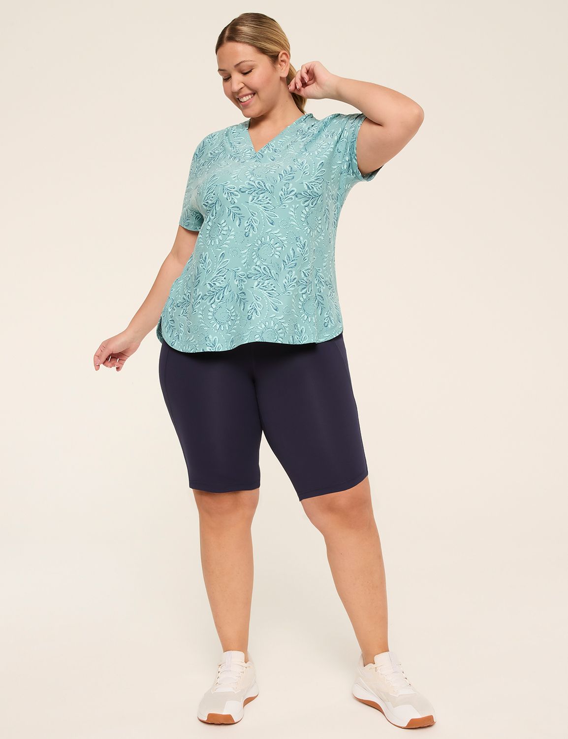 Livi High Rise Livi Soft Knee Short Product Image 3