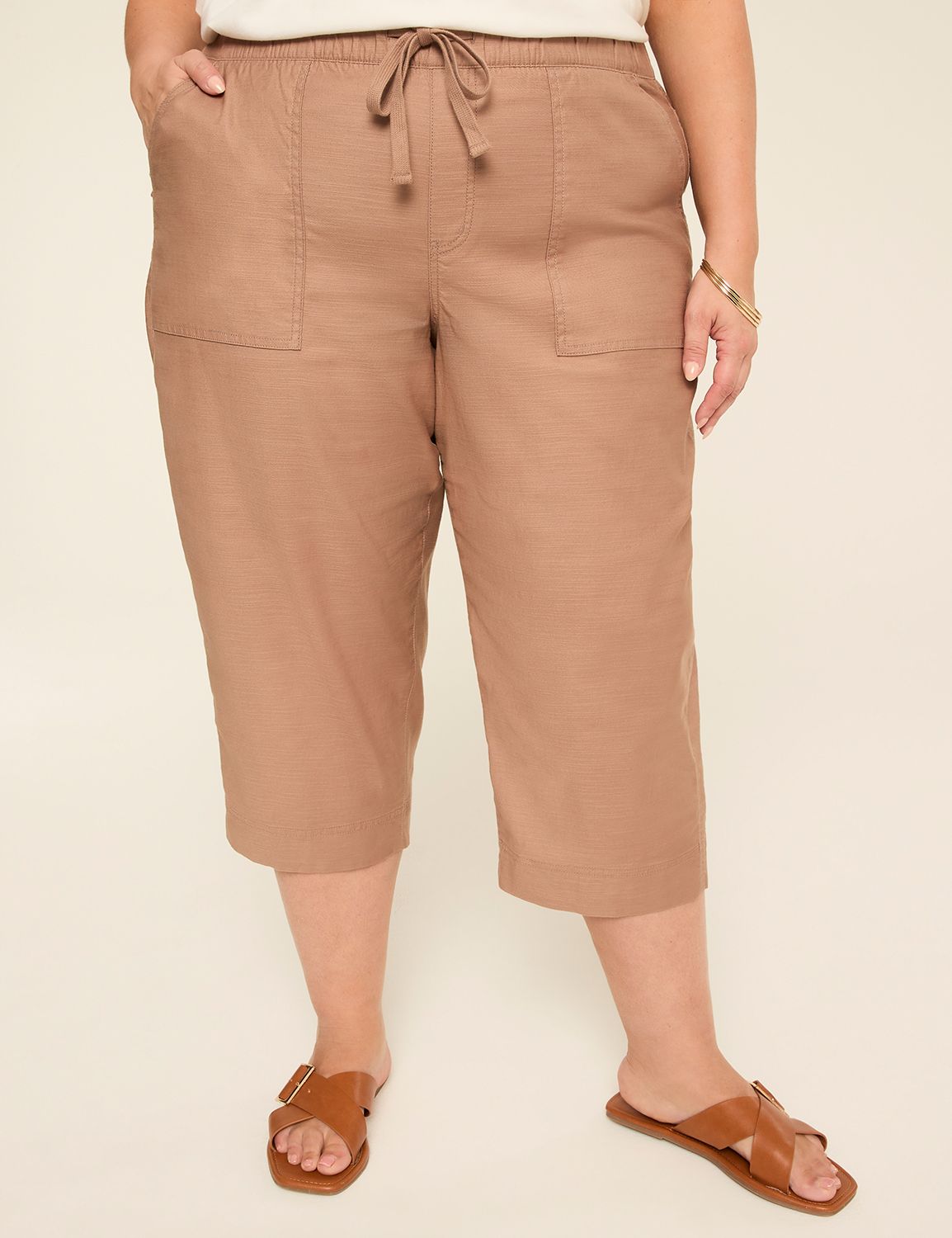 Slub Pull-On Capri Pant