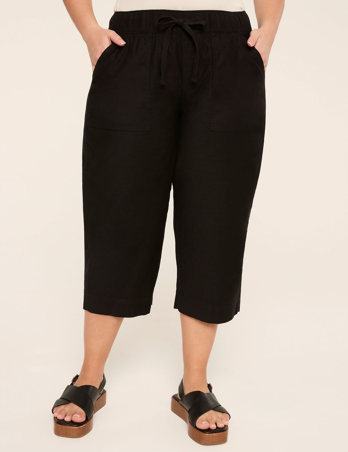 Slub Pull-On Capri Pant
