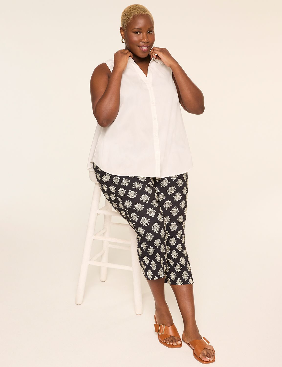 The 4-Season High Rise Slim Capri P Product Image 3