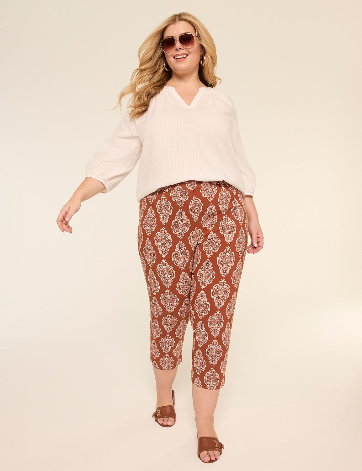 The 4-Season High Rise Slim Capri P Product Image 3