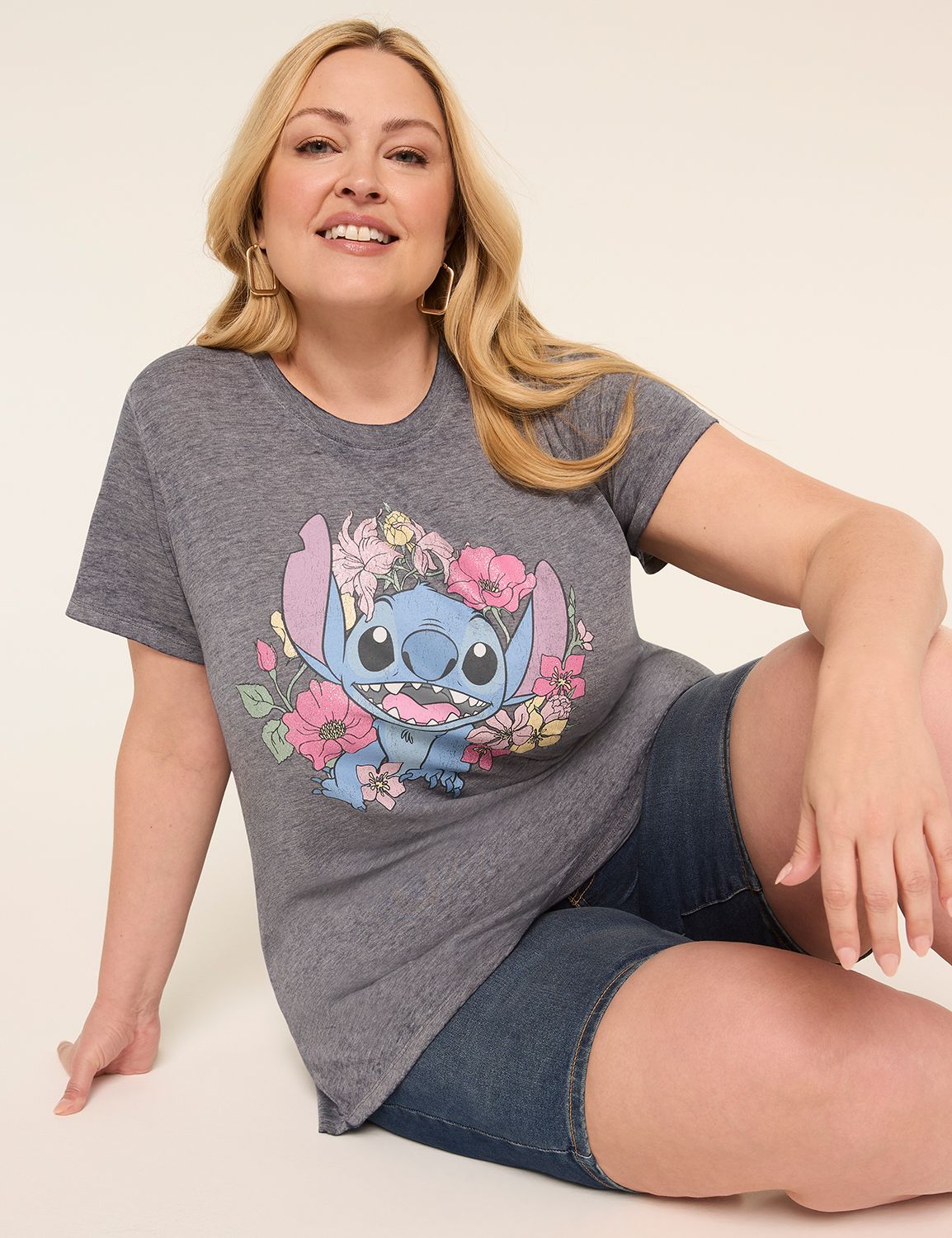 Classic Short Sleeve Crew Neck Tee Product Image 3