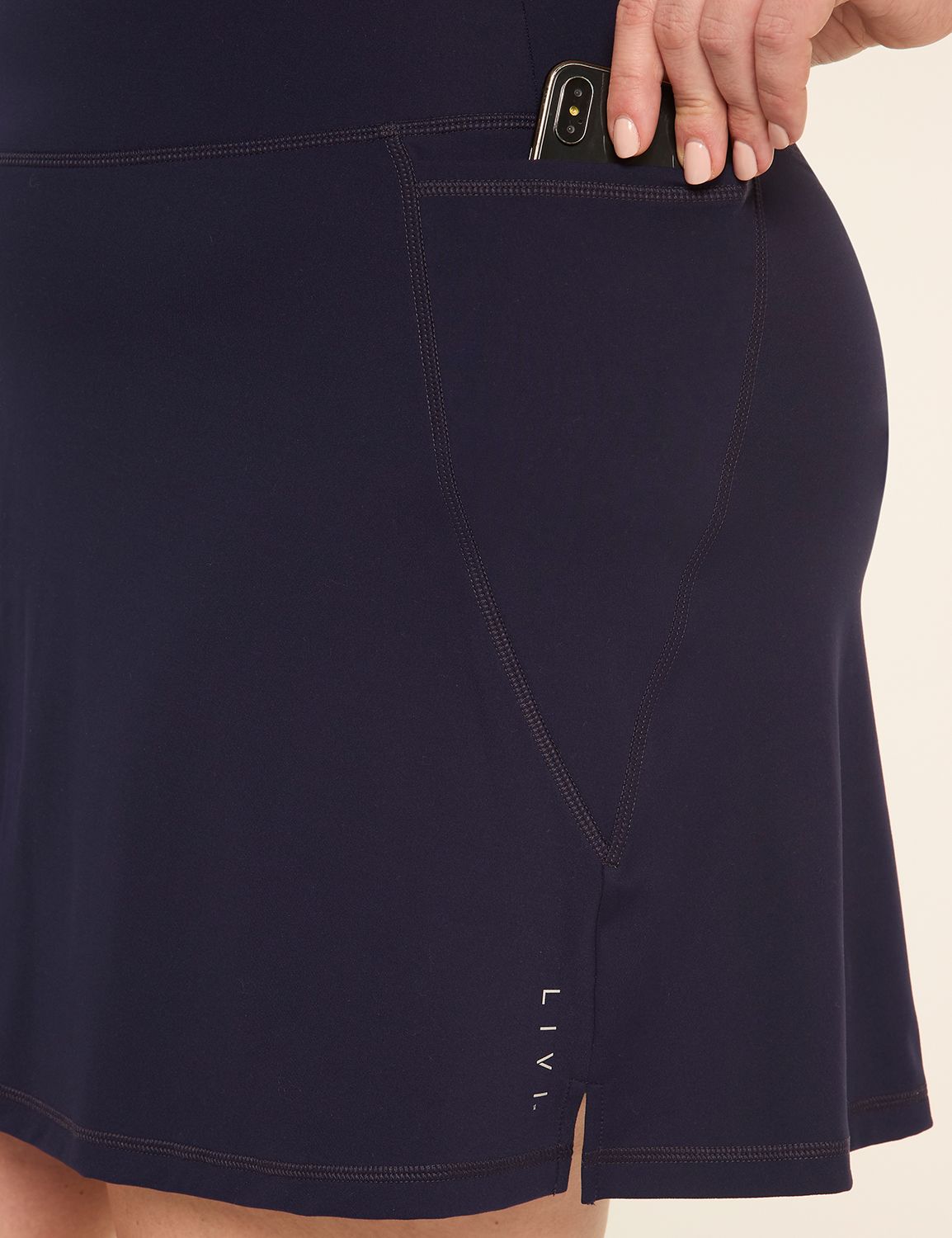 LIVI Mid Rise Livi Soft Skort S 115 Product Image 4