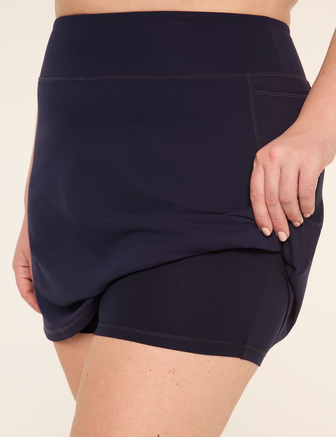 LIVI Mid Rise Livi Soft Skort S 115 Product Image 5