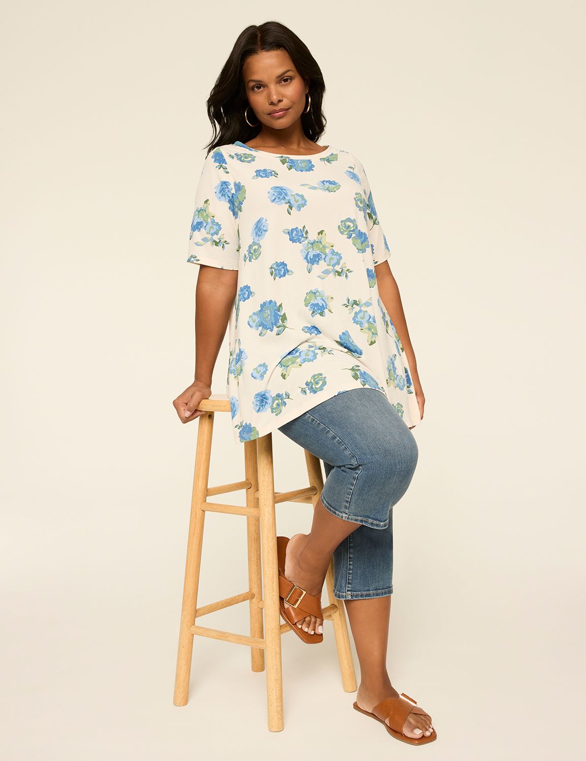 NEW Perfect Sleeve Boatneck Swing T Product Image 3