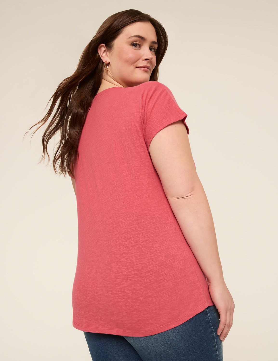 Scoop-Neck Short-Sleeve Heart Graphic Tee