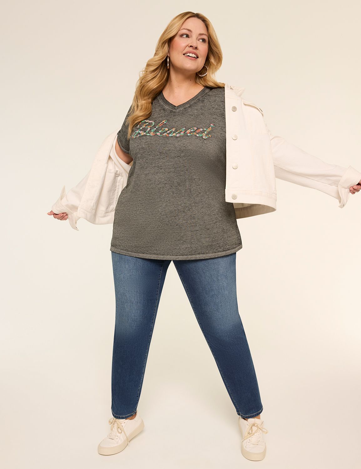 Classic Short Sleeve V-Neck Neck Te Product Image 3