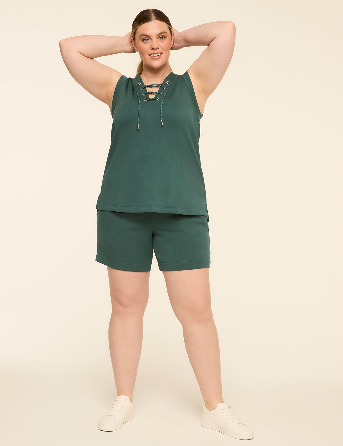 LIVI Mid Rise Journey Short S 11497 Product Image 3