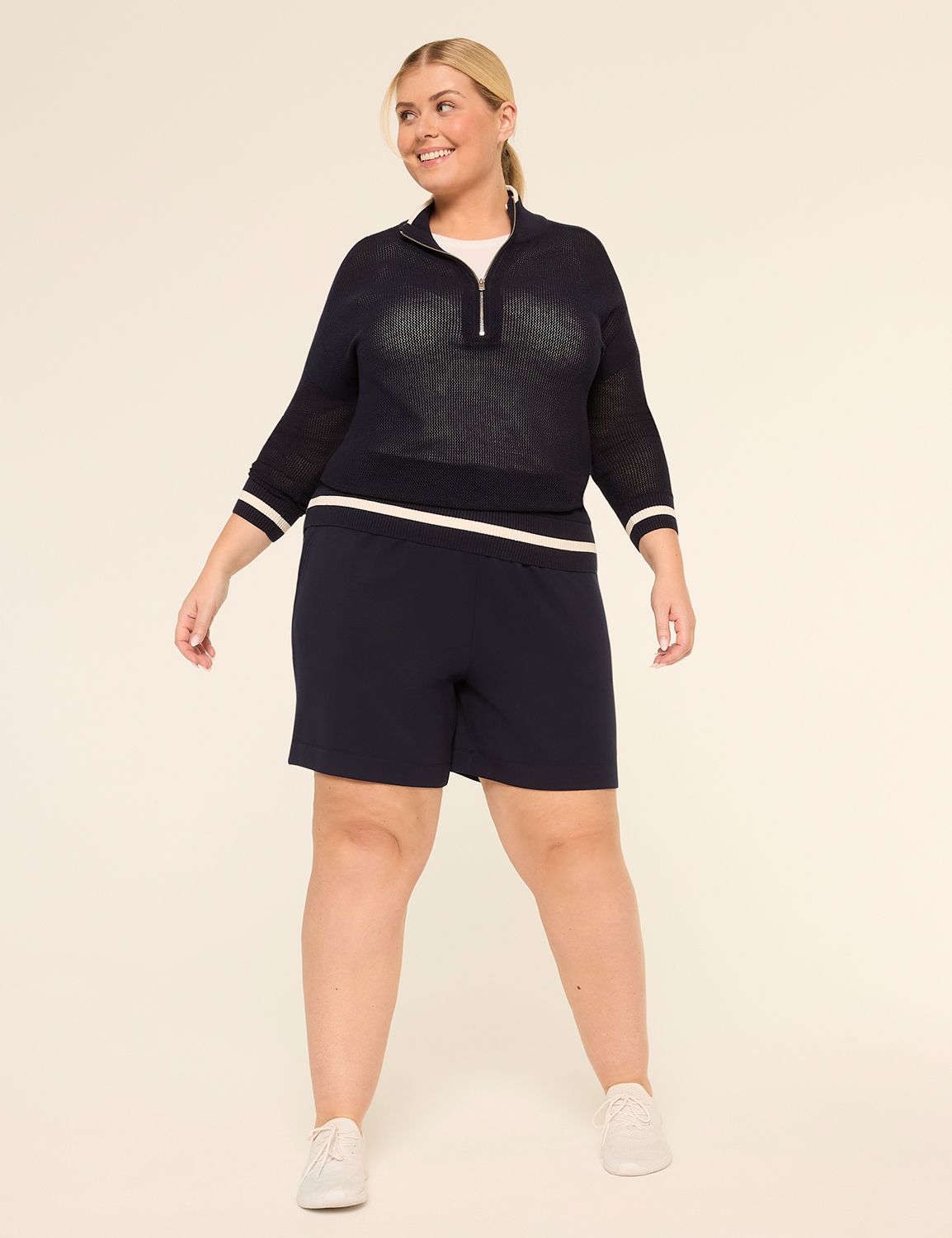 LIVI Mid Rise Journey Short S 11497 Product Image 3
