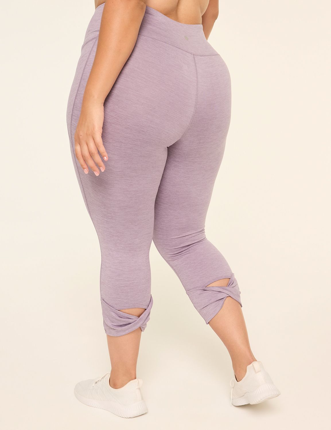 LIVI Soft Twist-Hem 21" Capri Legging