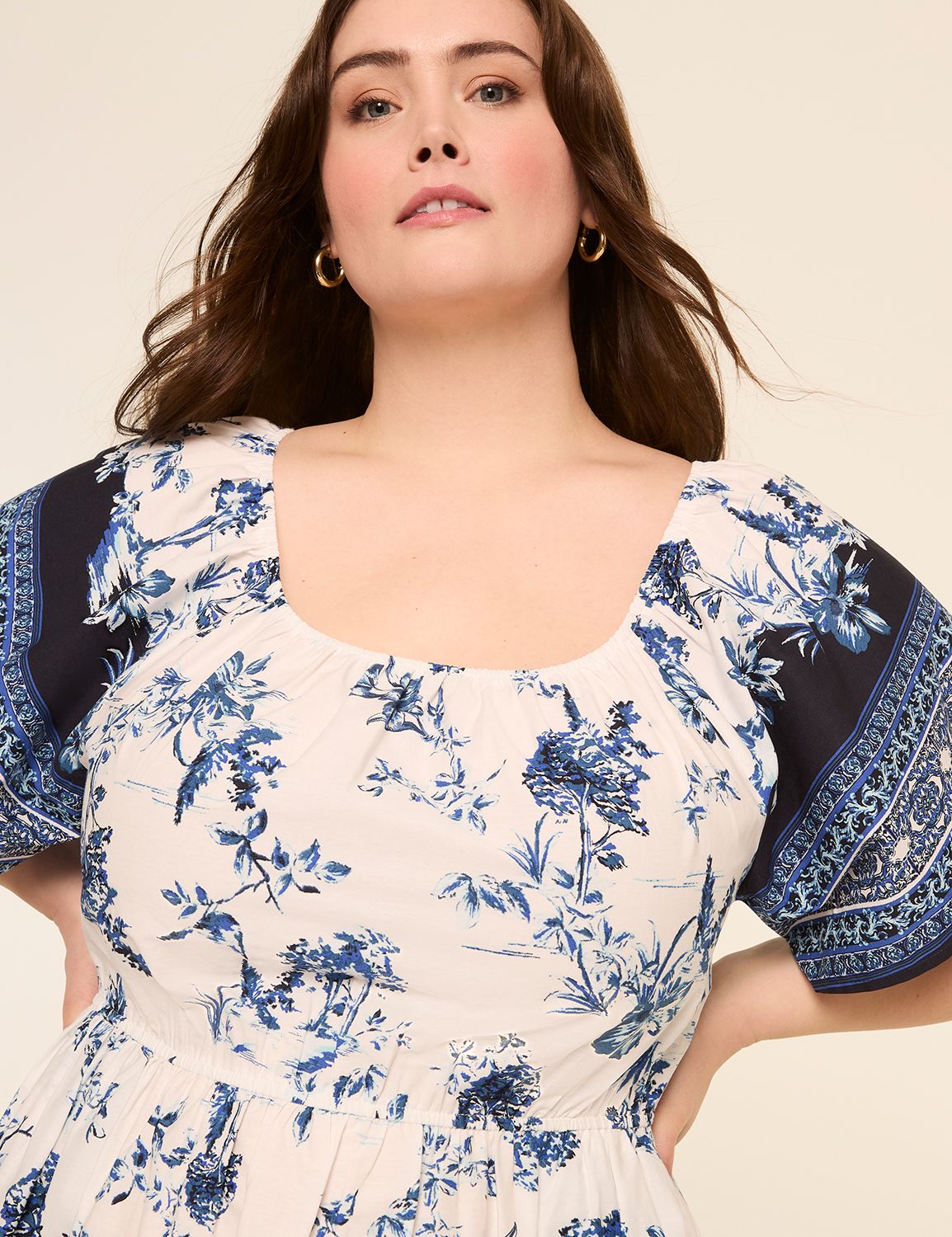 SL SPLIT NECK TIER DRESS 1150637 Product Image 3