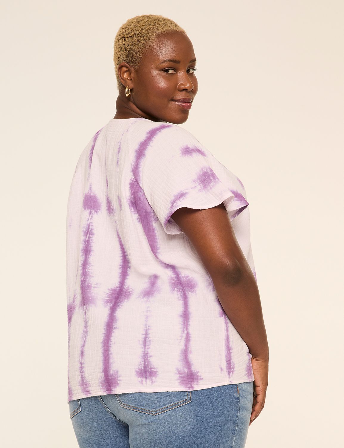 Flutter-Sleeve Split-Neck Popover Top